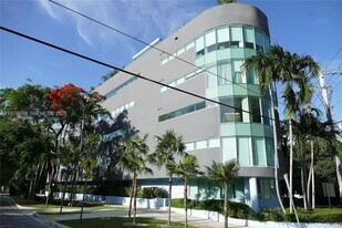2699 Tigertail Ave in Miami, FL - Building Photo