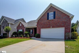 704 Center Rd in Taylors, SC - Building Photo - Building Photo