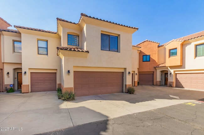 1102 W Glendale Ave in Phoenix, AZ - Building Photo - Building Photo