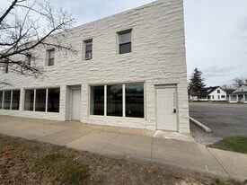 29222 Grand River Ave in Farmington Hills, MI - Building Photo