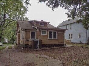 5716 Virginia Ave in Kansas City, MO - Building Photo - Building Photo