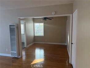 235 Belmont Ave-Unit -2 in Long Beach, CA - Building Photo - Building Photo