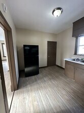 1043 Vine St in Beloit, WI - Building Photo - Building Photo