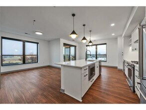 640 Wisconsin Ave N in Golden Valley, MN - Building Photo - Building Photo