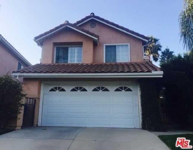 property at 24715 Cll Largo
