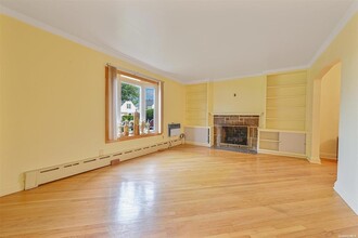 118-44 224th St in Cambria Heights, NY - Building Photo - Building Photo