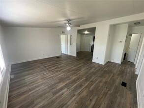9872 W Hwy 199 in Poolville, TX - Building Photo - Building Photo