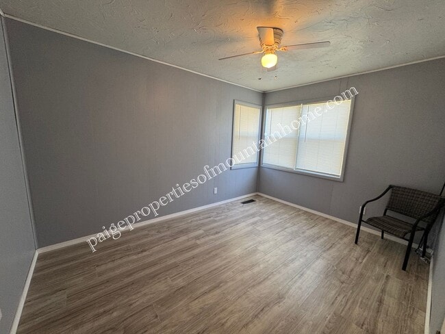 6093 Hwy 62 W in Gassville, AR - Building Photo - Building Photo
