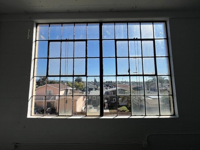 1341 58th Ave in Oakland, CA - Building Photo - Building Photo