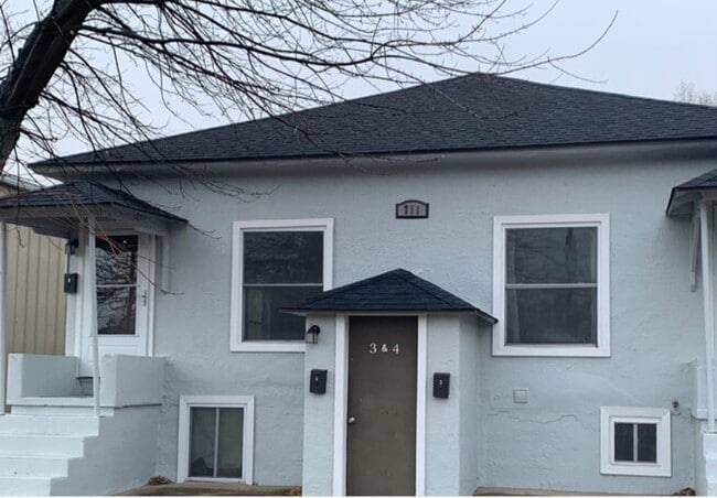 711 S Main St, Unit 3
