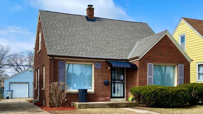 5051 N 53rd St in Milwaukee, WI - Building Photo - Building Photo
