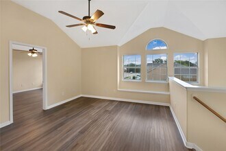 3010 Palace Oaks Dr in Houston, TX - Building Photo - Building Photo