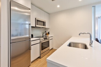 131 Seaport Blvd in Boston, MA - Building Photo - Building Photo