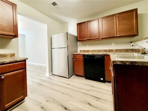 2526 Piering Dr in Stonecrest, GA - Building Photo - Building Photo