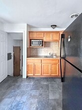 4737 E 174th St in Cleveland, OH - Building Photo - Building Photo