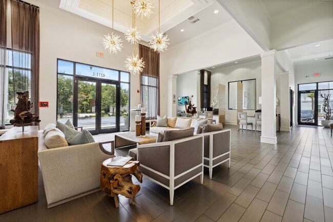 Venue Emerald Coast in Destin, FL - Foto de edificio - Lobby