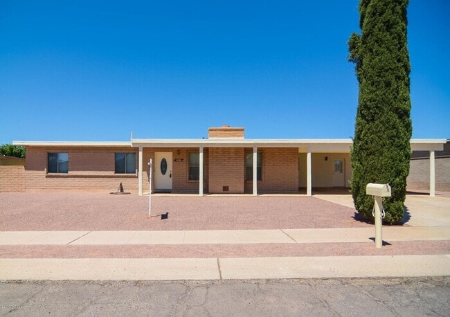 3246 S Winona Cir in Tucson, AZ - Building Photo - Building Photo