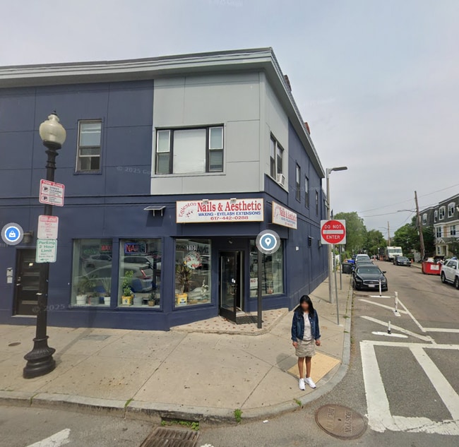 property at 3103 Washington St