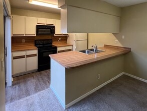 5271 Cypress Ct in Orlando, FL - Building Photo - Building Photo