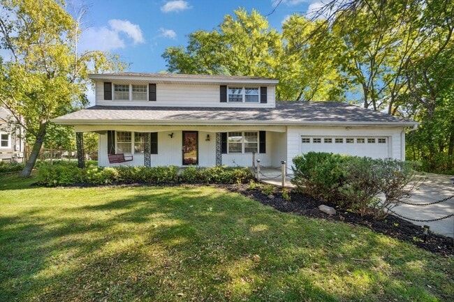 property at 10527 Morgan Ave S
