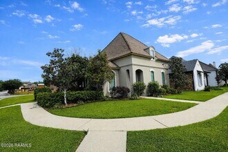 106 Shadow Springs Dr in Lafayette, LA - Building Photo - Building Photo