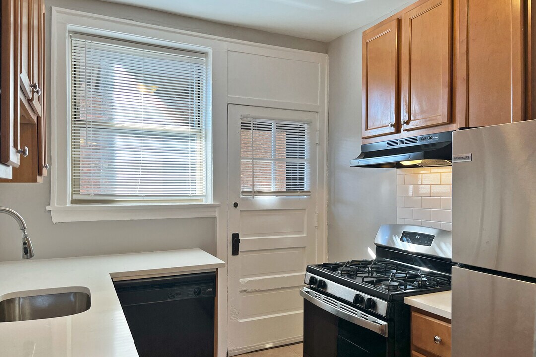 8-12 Van Buren St. and 336-350 S. Austin B in Oak Park, IL - Foto de edificio