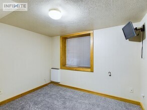 113 S 8th Ave in Bozeman, MT - Building Photo - Building Photo