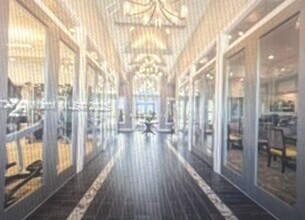 4950 Eucalyptus Dr in Hollywood, FL - Foto de edificio - Building Photo