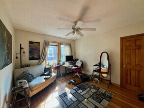 133 Princeton St, Unit 1 in Medford, MA - Building Photo - Building Photo