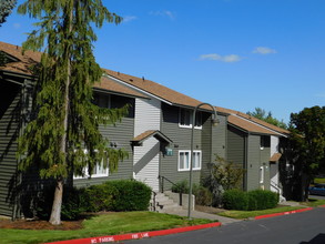 Forest Ridge in Beaverton, OR - Foto de edificio - Building Photo