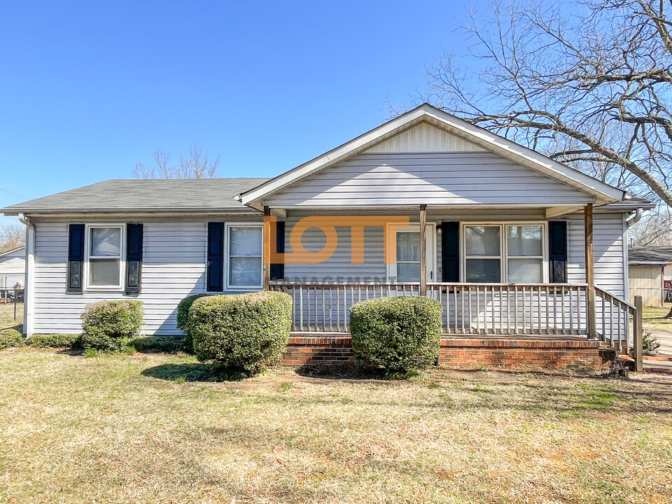 7 Carpenter St in Greenville, SC - Foto de edificio