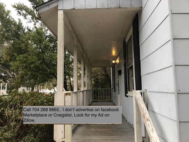 property at 1933 Moss St