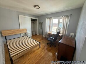 62 Woods Ave in Somerville, MA - Building Photo - Building Photo