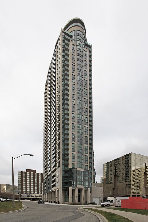 208 Enfield Pl in Mississauga, ON - Building Photo