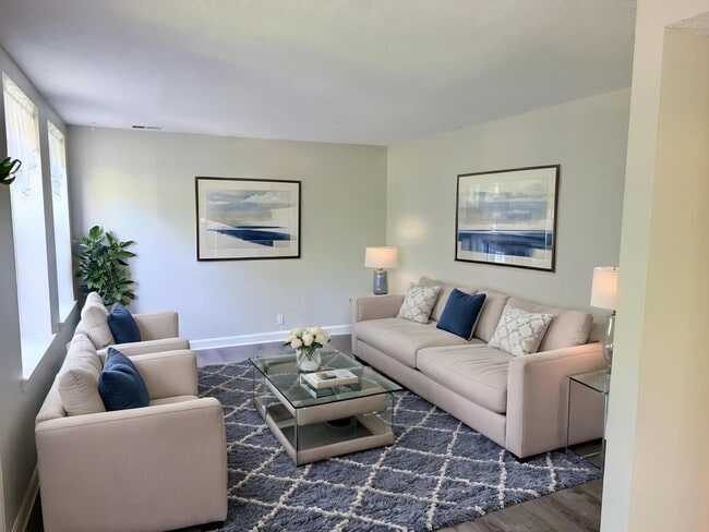 2733 S Buchanan St in Arlington, VA - Building Photo - Building Photo