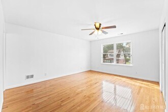 1625 Mabel St in Piscataway, NJ - Building Photo - Building Photo