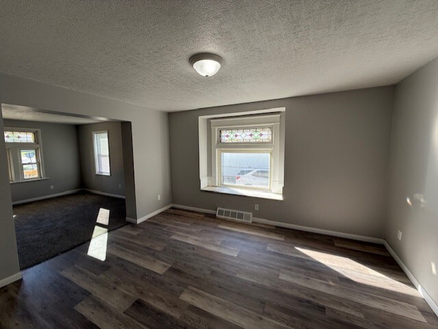 48 Belmont Ave in Niles, OH - Building Photo - Building Photo