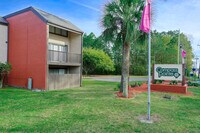 Compass Pointe photo'