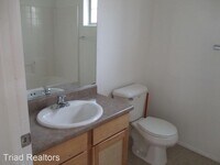 6087 Daisy Ave photo'