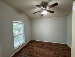 1036 Estival Dr in Kyle, TX - Building Photo - Building Photo
