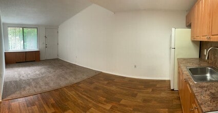 10078 S Nob Hill Cir in Tamarac, FL - Building Photo - Building Photo