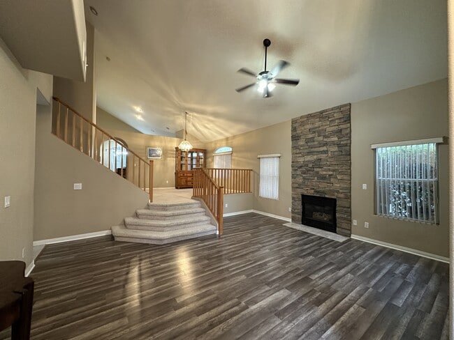 2596 Mizzoni Cir in Henderson, NV - Building Photo - Building Photo