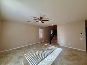 10941 Great Sioux Rd in Las Vegas, NV - Building Photo - Building Photo