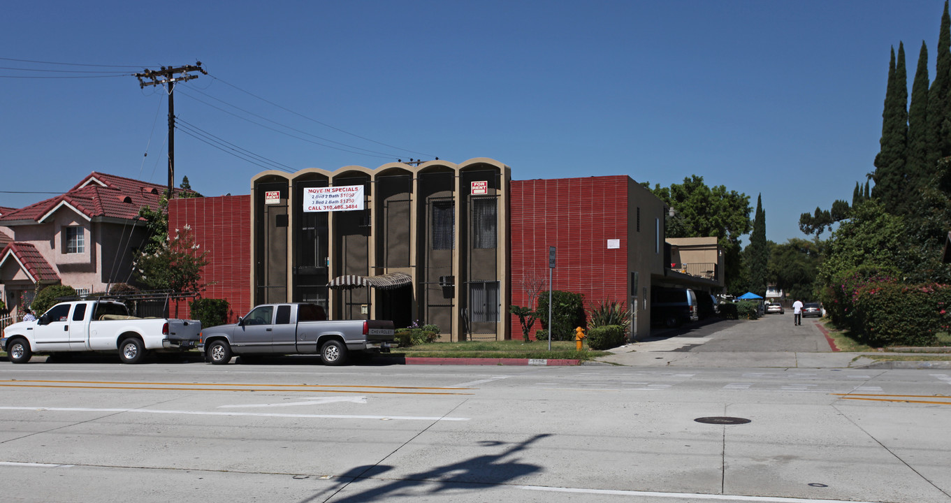 3725 Baldwin Ave in El Monte, CA - Foto de edificio