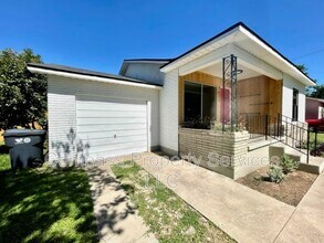 2321 Glendale Dr in Waco, TX - Building Photo - Building Photo