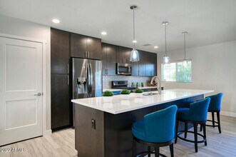 4233 E Mulberry Dr in Phoenix, AZ - Building Photo - Building Photo