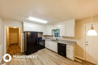 3033 Carleton Rd, Unit 211 in Birmingham, AL - Building Photo - Building Photo