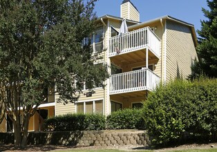 Laurel Springs in Raleigh, NC - Building Photo - Building Photo