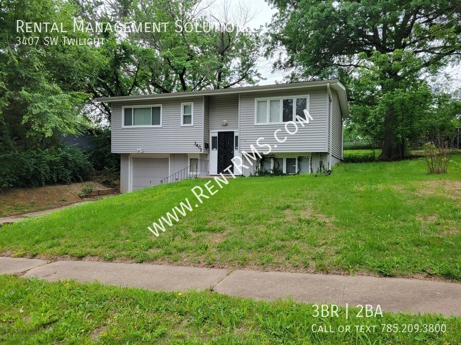 3407 SW Twilight Dr in Topeka, KS - Building Photo