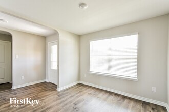 6502 Hoffman Pln in San Antonio, TX - Building Photo - Building Photo